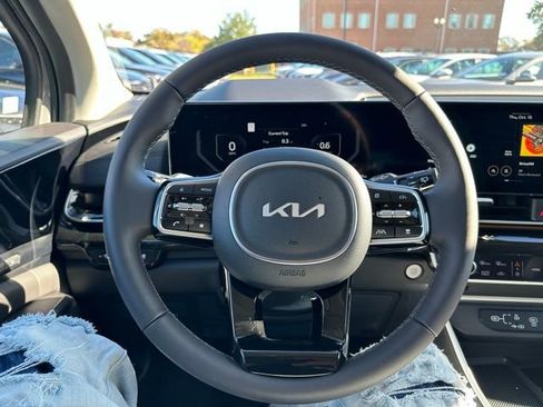 New 2026 Kia Carnival SX Prestige image 40