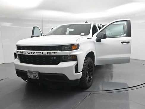 Used 2022 Chevrolet Silverado 1500 Custom w/ LPO, Blackout Package AWD/4WD image 24