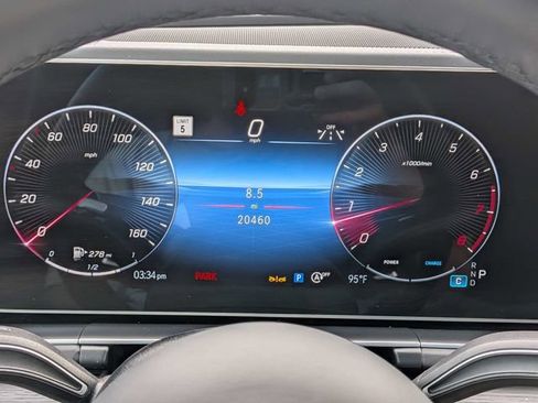 Used 2025 Mercedes-Benz GLS 450 4MATIC w/ Pinnacle Trim Package image 38