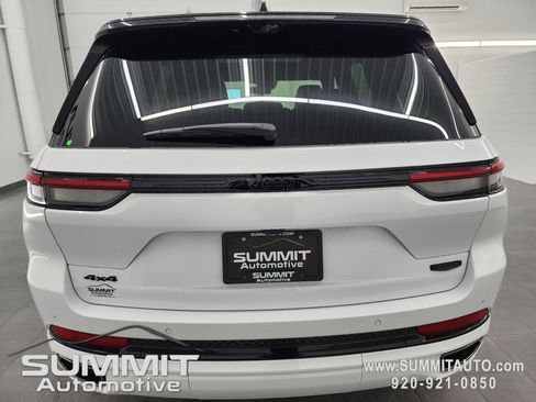 New 2025 Jeep Grand Cherokee Summit image 31