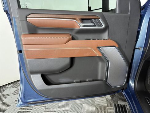 New 2026 GMC Sierra 2500 Denali Ultimate AWD/4WD image 9