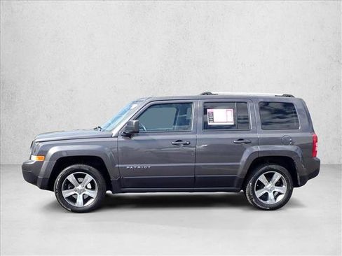 Used 2017 Jeep Patriot High Altitude FWD image 2