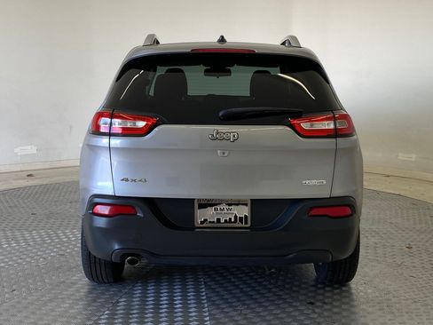 Used 2015 Jeep Cherokee Latitude w/ Cold Weather Group image 10