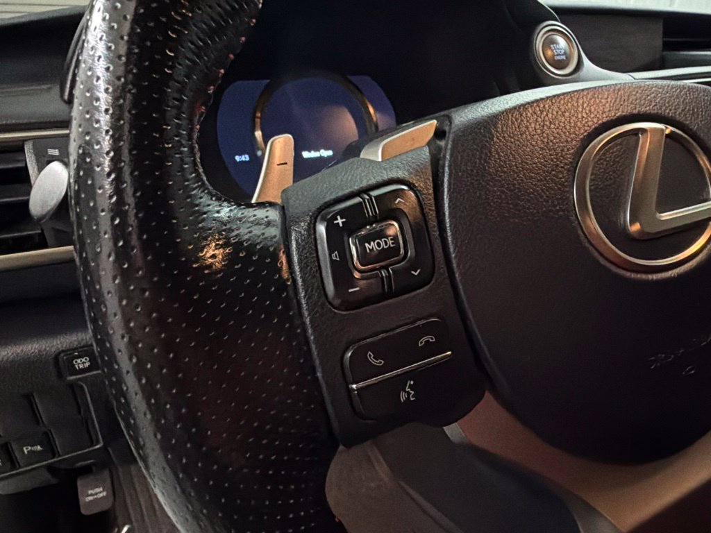 Used 2020 Lexus IS 350 F Sport w/ F Sport Package RWD image 16