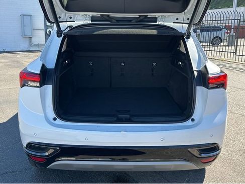 Certified 2022 Buick Envision Essence w/ Technology Package II image 31