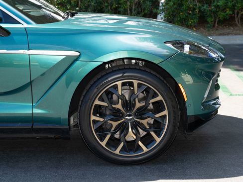 Used 2021 Aston Martin DBX Base image 23