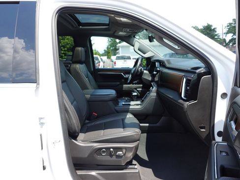Used 2024 GMC Sierra 1500 Denali w/ Denali Reserve Package AWD/4WD image 42