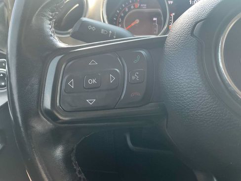 Used 2020 Jeep Gladiator Sport w/ Quick Order Package 24S AWD/4WD image 10