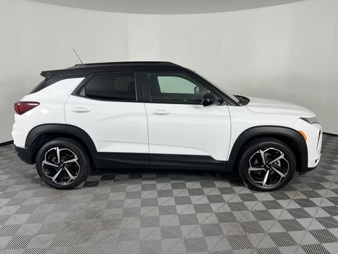 Used 2023 Chevrolet TrailBlazer RS w/ Convenience Package FWD image 14