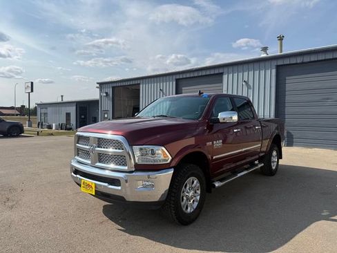 Used 2018 RAM 2500 Laramie w/ Convenience Group AWD/4WD image 2
