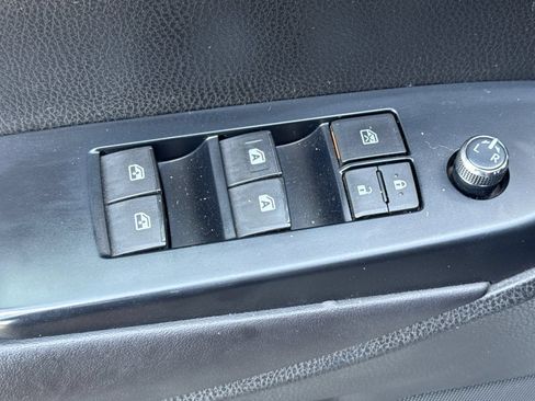 Used 2018 Toyota Highlander XLE AWD/4WD image 11