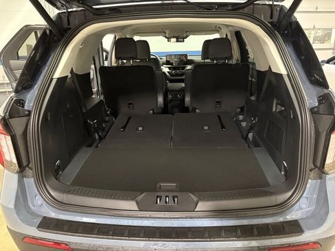 New 2026 Ford Explorer Active image 24