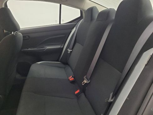 Used 2025 Nissan Versa S w/ Trunk Package image 18