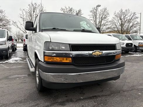 Used 2024 Chevrolet Express 2500 w/ Driver Convenience Package image 10