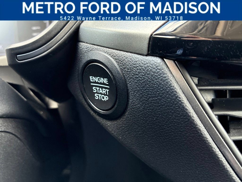 Used 2024 Ford Escape Active AWD/4WD image 30