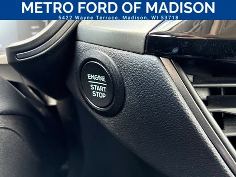 Used 2024 Ford Escape Active AWD/4WD image 30