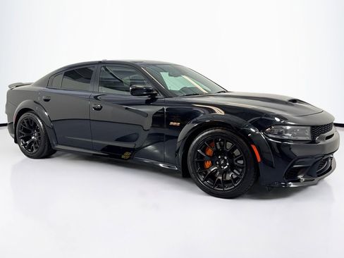 Used 2022 Dodge Charger Scat Pack image 3