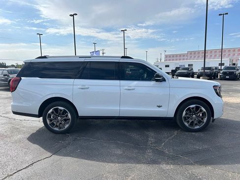 Used 2025 Ford Expedition Max King Ranch AWD/4WD image 4