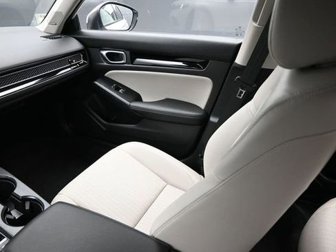 Used 2023 Honda Civic Touring image 11