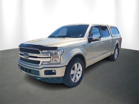 Used 2018 Ford F150 Platinum w/ Equipment Group 701A Luxury image 2