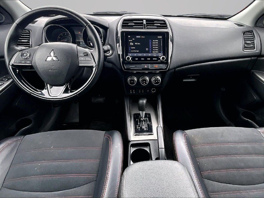 Used 2024 Mitsubishi Outlander Sport AWD image 17