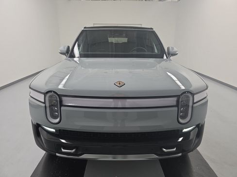 Used 2024 Rivian R1S Adventure AWD/4WD image 8