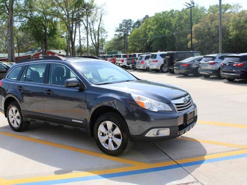 Used 2012 Subaru Outback 2.5i image 2
