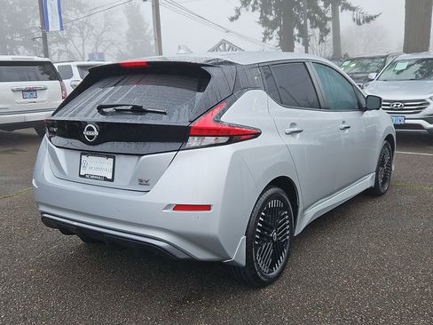 Used 2023 Nissan Leaf SV Plus image 5