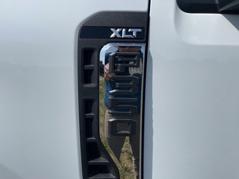 New 2025 Ford F350 XLT image 16