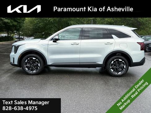 New 2026 Kia Sorento S AWD/4WD image 3