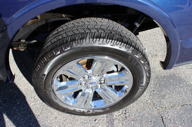 Used 2018 Ford F150 Lariat w/ Equipment Group 502A Luxury AWD/4WD image 5