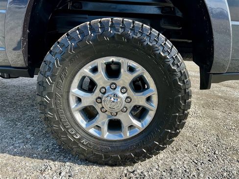 Used 2019 RAM 2500 Laramie image 14