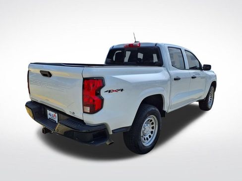 Used 2025 Chevrolet Colorado W/T w/ Advanced Trailering Package AWD/4WD image 6