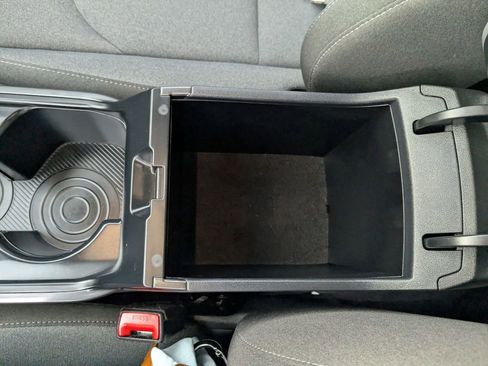 Used 2025 Kia K4 LXS image 29