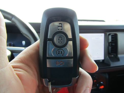 Used 2025 Ford Bronco Badlands AWD/4WD image 42