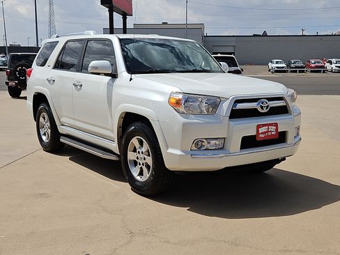 Used 2013 Toyota 4Runner SR5 RWD image 4