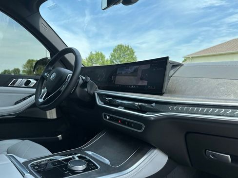 Used 2024 BMW X5 xDrive40i w/ Premium Package AWD/4WD image 24
