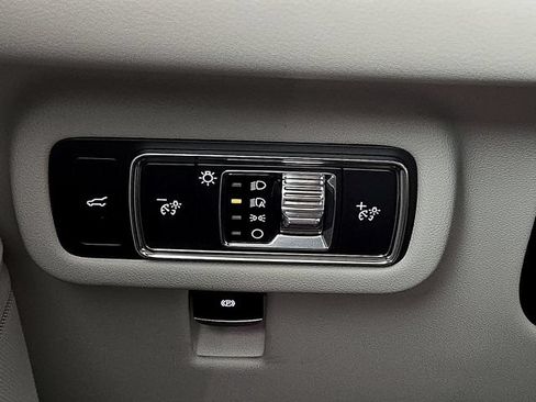 Used 2026 Lincoln Nautilus Premier w/ Equipment Group 102A AWD/4WD image 19