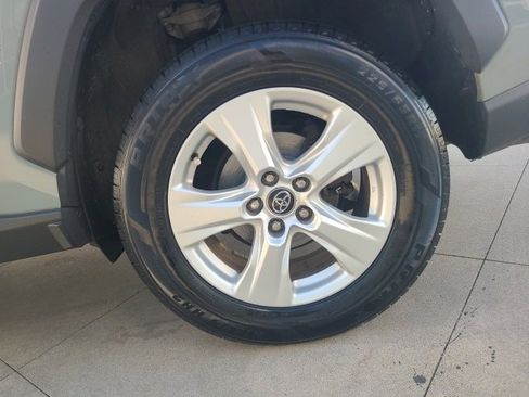 Used 2020 Toyota RAV4 XLE image 11