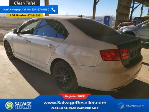 Used 2014 Volkswagen Jetta SE FWD image 3