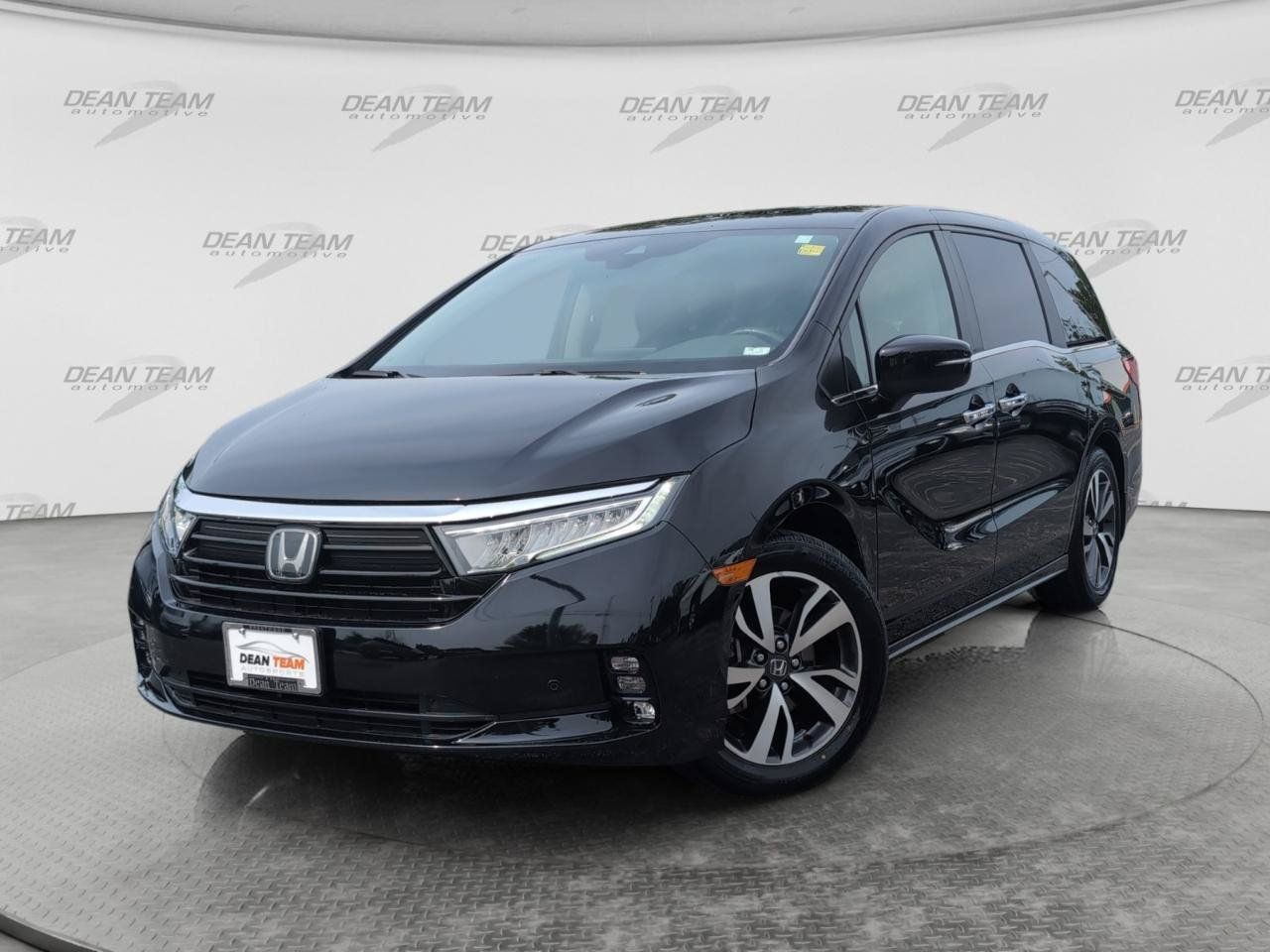 Used 2021 Honda Odyssey Touring image 3