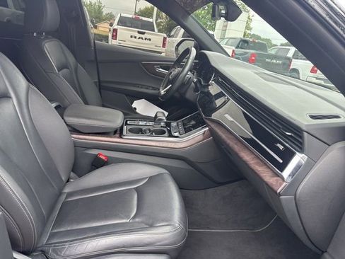 Used 2019 Audi Q8 Premium Plus AWD/4WD image 6