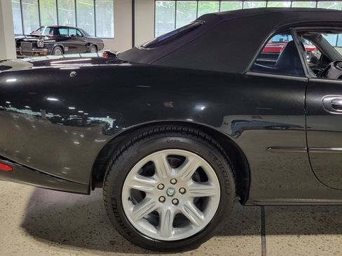 Used 2000 Jaguar XK8 Convertible RWD image 38