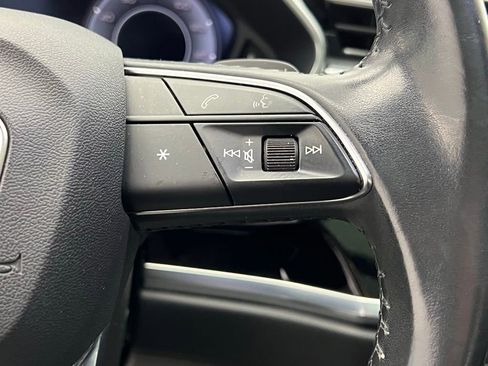 Used 2020 Audi Q3 2.0T Premium Plus w/ Premium Plus Package image 17