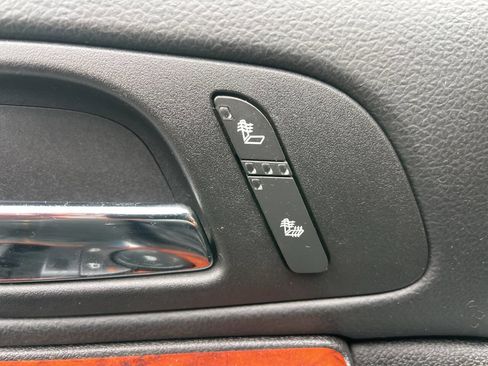 Used 2014 GMC Yukon XL SLT image 15