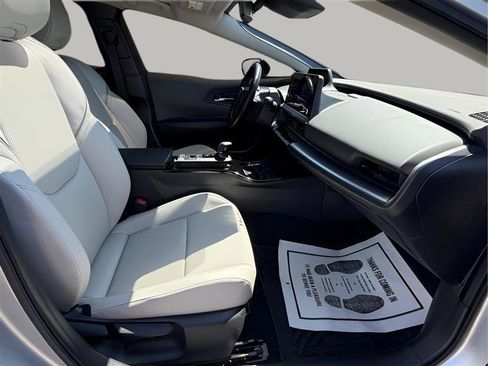 Used 2024 Toyota Prius XLE image 19