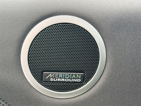 Used 2018 Land Rover Discovery HSE image 20