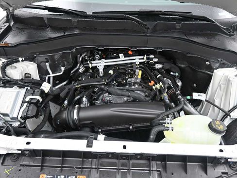 New 2026 Ford Explorer Active w/ Active Comfort Package AWD/4WD image 11