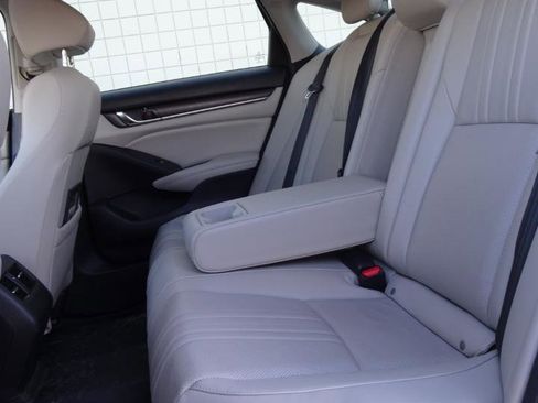 Used 2020 Honda Accord EX-L image 10