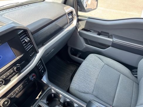 Used 2021 Ford F150 XLT image 34